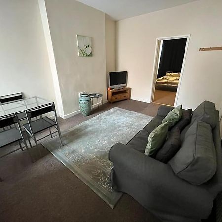 Flat 1, 67 Colwick Road Ng2 4Al Apartment Nottingham Exterior photo