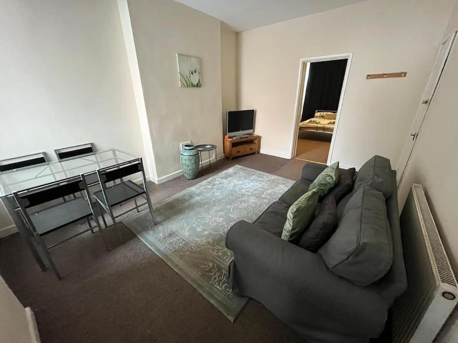 Flat 1, 67 Colwick Road Ng2 4Al Apartment Nottingham Exterior photo